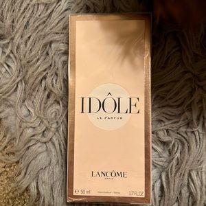 Lancôme Idole perfume